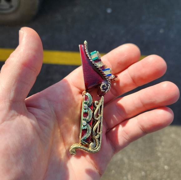 Vintage Monet Christmas Sleigh Trinket Box - Picture 10 of 12